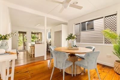 /international/au/24-corbett-street-west-end-qld-148295856/