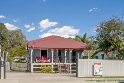 /international/au/49-toolooa-street-south-gladstone-qld-148472572/