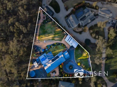 /international/au/6-cooper-grove-strathfieldsaye-vic-151319972/