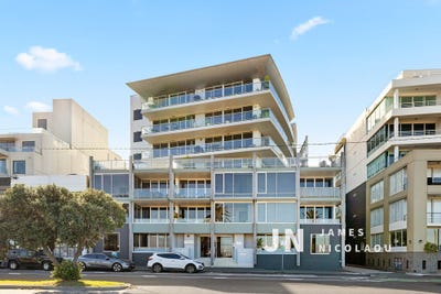 /international/au/103-65-beach-street-port-melbourne-vic-148083664/