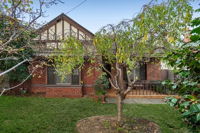 /international/au/8-vauxhall-road-northcote-vic-151343368/
