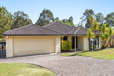 /international/au/4-angourie-crescent-pacific-pines-qld-152162152/