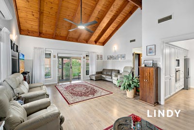 /international/au/9-button-close-singleton-nsw-151626548/