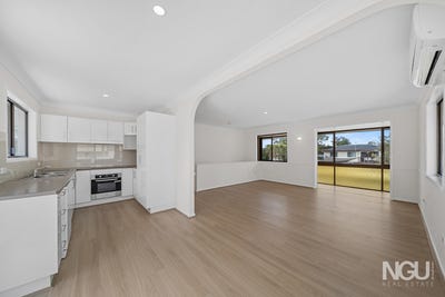 /international/au/29-zorina-street-browns-plains-qld-152626612/