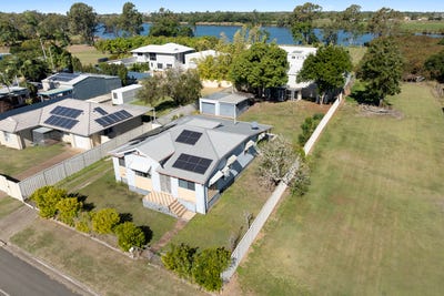 /international/au/70-hanbury-street-bundaberg-north-qld-151434460/