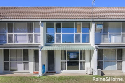/international/au/3-78-ann-street-south-gladstone-qld-150980440/