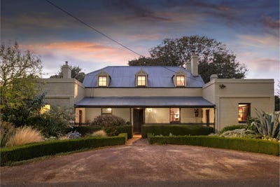 /international/au/21-norfolk-street-perth-tas-151141896/