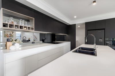 /international/au/47-emma-drive-richmond-qld-148456876/