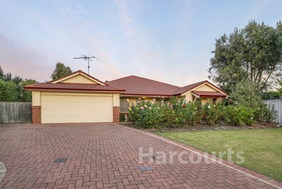 /international/au/7-cardinal-crescent-west-busselton-wa-151284508/