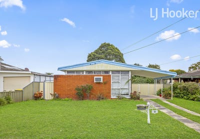 /international/au/14-fiona-street-mount-pritchard-nsw-148363452/