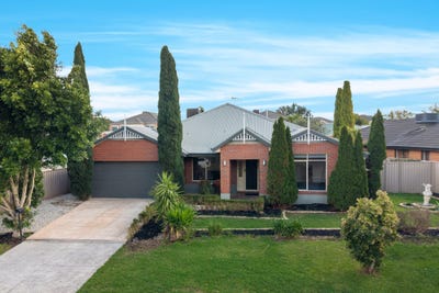 /international/au/13-parramatta-walk-craigieburn-vic-151398952/