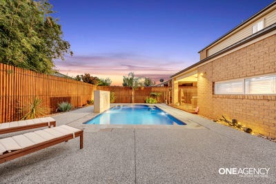 /international/au/29-landing-place-point-cook-vic-148214460/