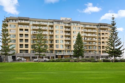 /international/au/718-16-holdfast-promenade-glenelg-sa-151558872/
