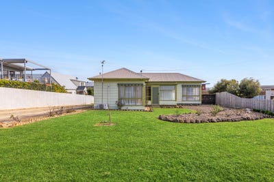 /international/au/10-high-street-portarlington-vic-151969524/