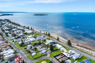 /international/au/4a-4b-george-street-encounter-bay-sa-204625440/