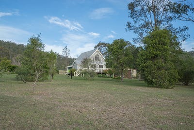 /international/au/937-allyn-river-road-east-gresford-nsw-700413796/