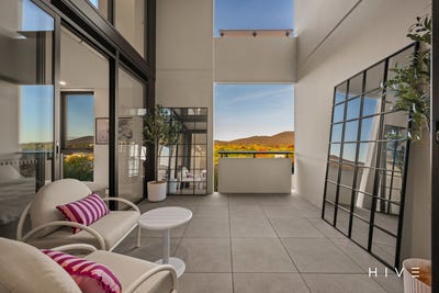 /international/au/602-300-northbourne-avenue-dickson-act-151128428/