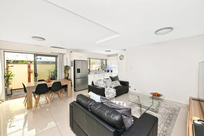 /international/au/5-76-clissold-parade-campsie-nsw-151240632/