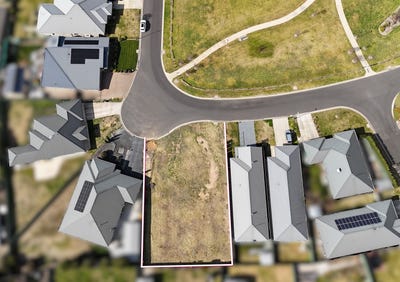 /international/au/29-freeman-circuit-llanarth-nsw-204680332/