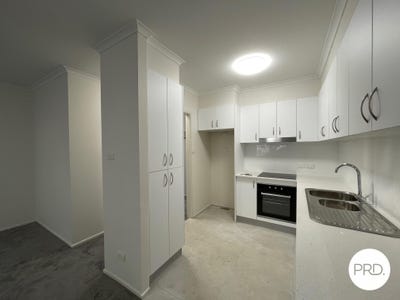 /international/au/39-12-oliver-street-lyneham-act-148657604/