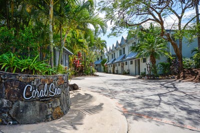 /international/au/coral-sea-5-6-great-northern-highway-hamilton-island-qld-151552204/