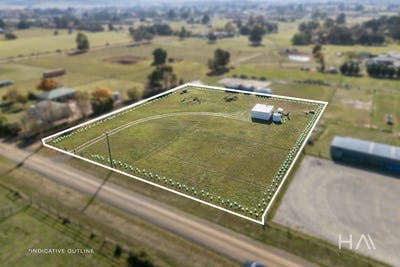 /international/au/12-allotment-parade-westbury-tas-204507884/