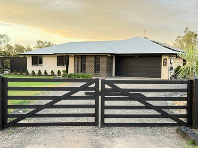 /international/au/7-makim-street-goondiwindi-qld-152592160/
