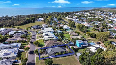 /international/au/5-barramundi-drive-burrum-heads-qld-151526936/