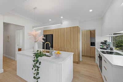 /international/au/5-oxford-road-scone-nsw-151206580/