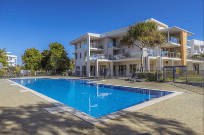 /international/au/535-66-sickle-avenue-hope-island-qld-151150100/