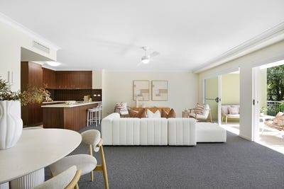 /international/au/902-33-clark-street-biggera-waters-qld-151365664/