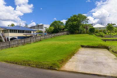 /international/au/8-bennett-street-gympie-qld-204464620/