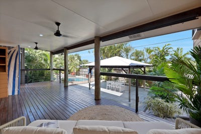 /international/au/20-edmonds-street-bucasia-qld-151253840/