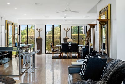 /international/au/10-the-boulevarde-benowa-qld-148499948/?lang=de