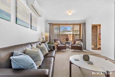 /international/au/4-32-train-street-broulee-nsw-152368836/