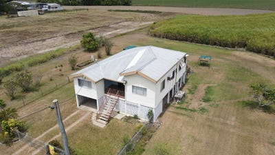 /international/au/27-29-farrell-drive-macknade-qld-152539528/