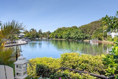 /international/au/18-4-portside-court-noosaville-qld-150926468/