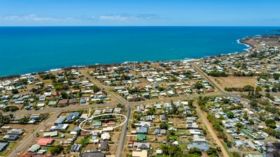 /international/au/4-hansen-street-burnett-heads-qld-152599300/