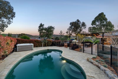 /international/au/6-kalang-place-jerrabomberra-nsw-152655404/