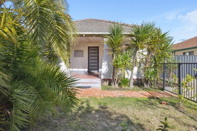 /international/au/8-fitzroy-road-rivervale-wa-148526660/