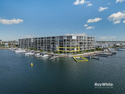 /international/au/206-15-aqua-street-newport-qld-151548324/
