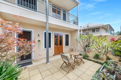 /international/au/8-24-28-fisher-street-west-wollongong-nsw-151197068/