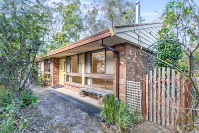 /international/au/5-lurline-street-wentworth-falls-nsw-151573180/