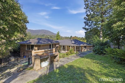 /international/au/12-ravenswood-court-montrose-vic-151004332/