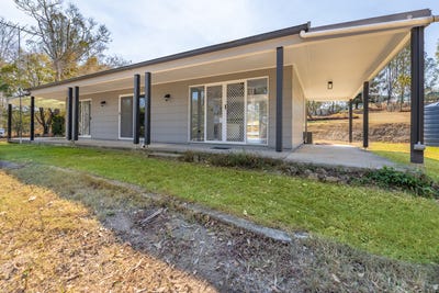 /international/au/429-villeneuve-road-royston-qld-152383660/