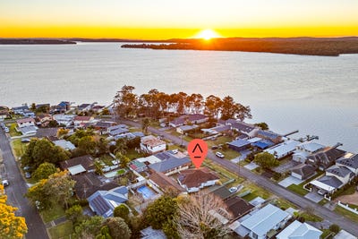 /international/au/13-montrose-street-mannering-park-nsw-148567320/?lang=zh-tw