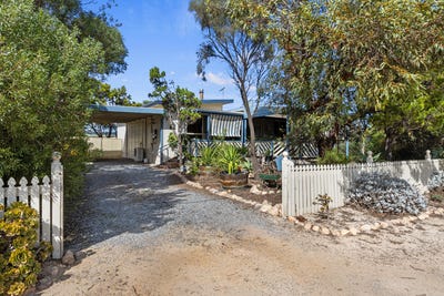/international/au/4-curlew-crescent-thompson-beach-sa-151051780/