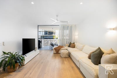 /international/au/309-28-austin-street-newstead-qld-152600192/