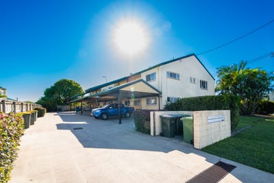 /international/au/4-2-robert-street-proserpine-qld-151330028/