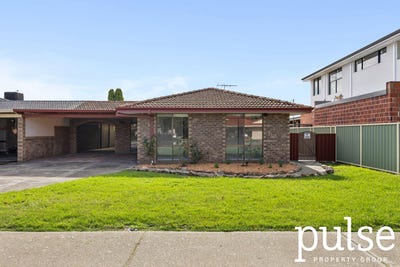 /international/au/102b-corinthian-road-shelley-wa-151506364/